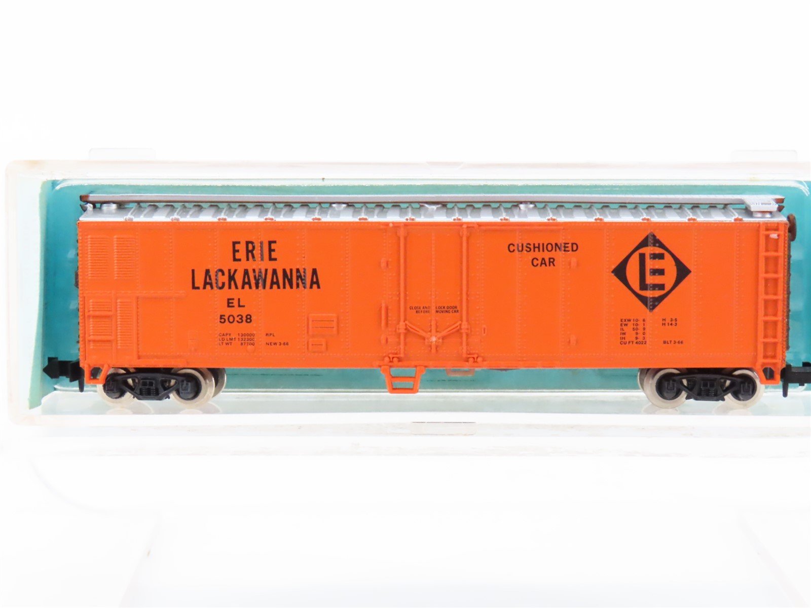 N Scale Atlas 3657 EL Erie Lackawanna 50' Mech Reefer #5038