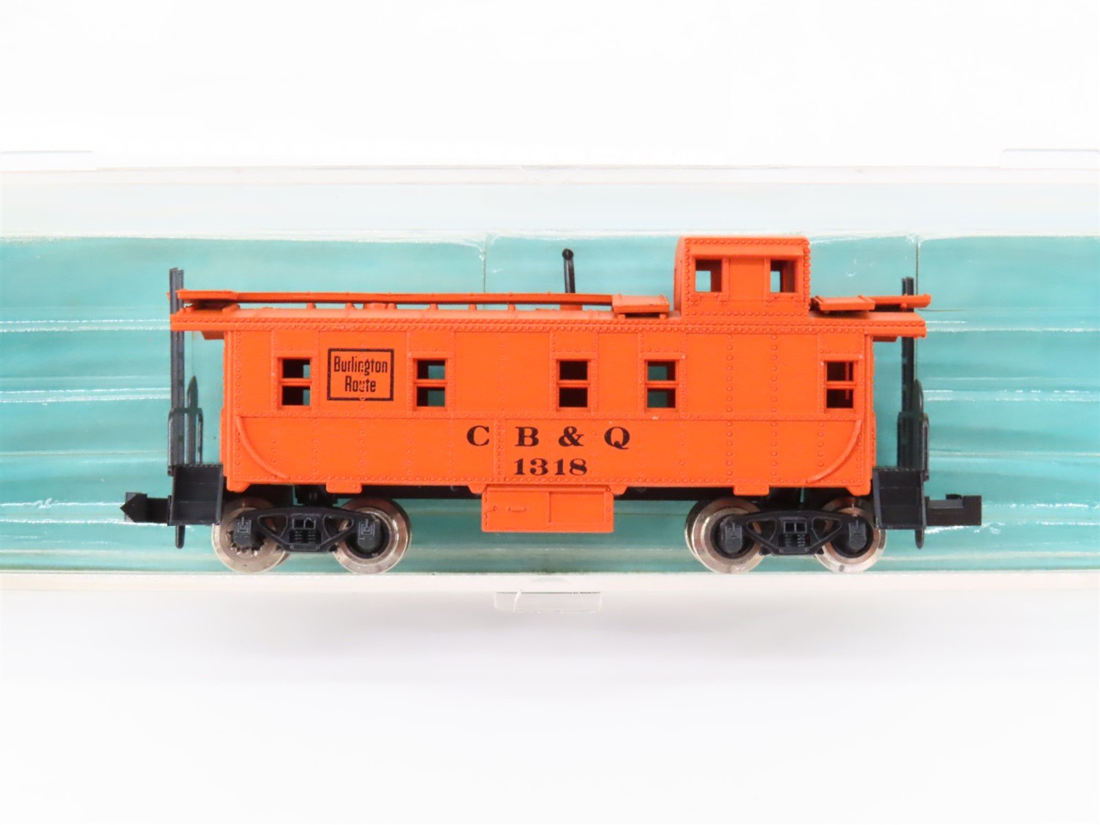 N Scale Atlas 3572 CB&Q Burlington Route Offset Cupola Steel Caboose #1318