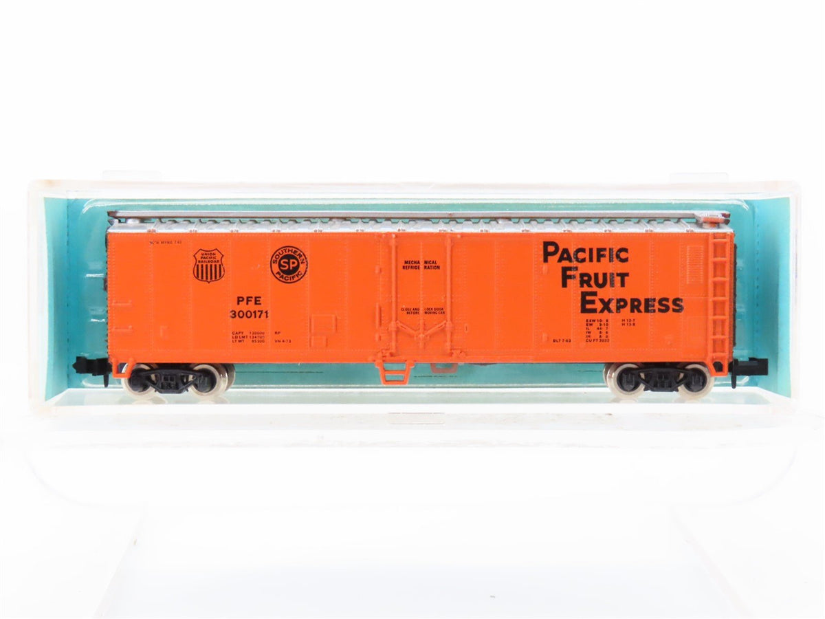 N Scale Atlas 3661 PFE Pacific Fruit Express 50&#39; Mech Reefer #300171