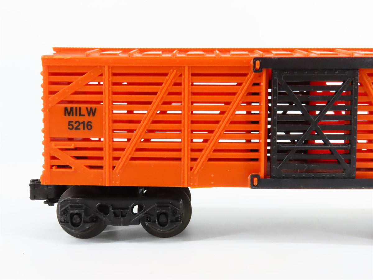 O Gauge 3-Rail K-Line K-5216 MILW Milwaukee Road Stock Car #5216