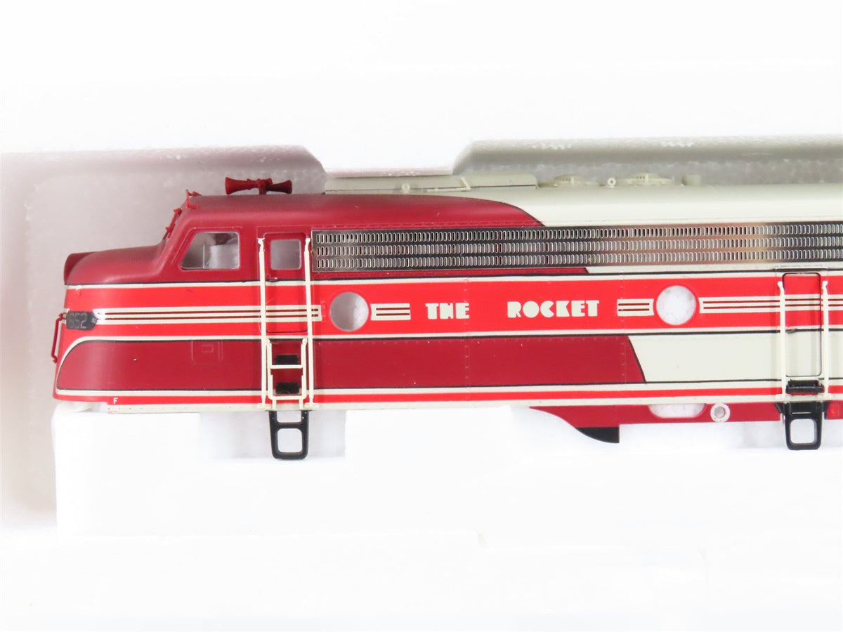 HO Scale Proto 2000 8714 RI Rock Island &quot;The Rocket E8/9A Diesel Locomotive #652