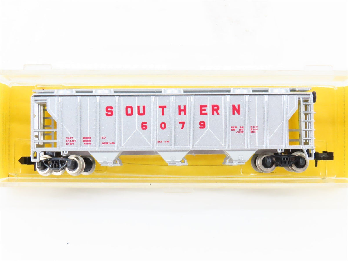 N Scale Atlas 3722 SOU Southern Railway 3-Bay Covered Hopper #6079