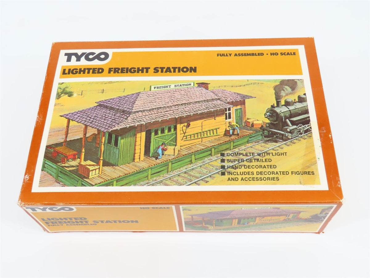 HO 1/87 Scale TYCO # 906 Lighted Freight Station