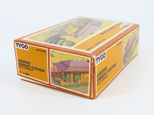 HO 1/87 Scale TYCO # 906 Lighted Freight Station