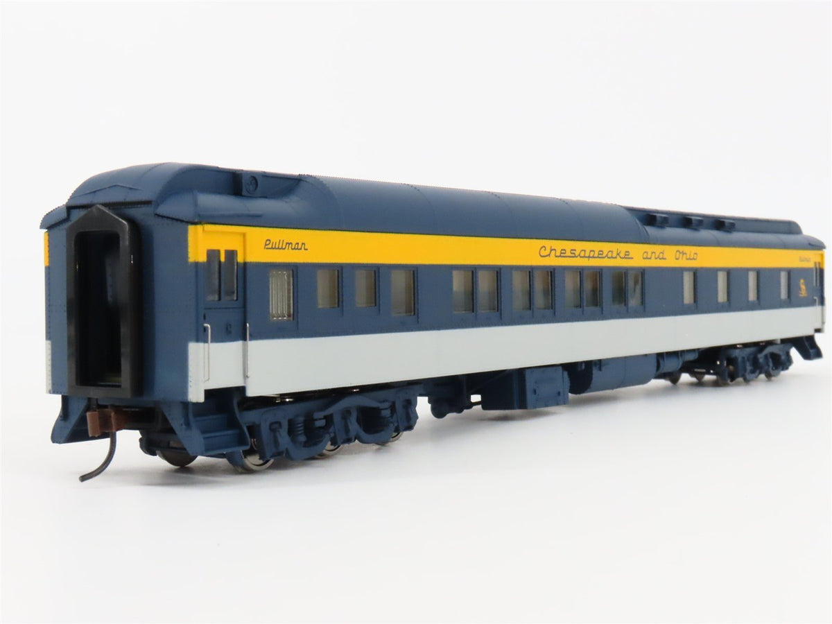 HO Scale Walthers #932-10068 C&amp;O Chesapeake &amp; Ohio HW 8-1-2 Sleeper Passenger