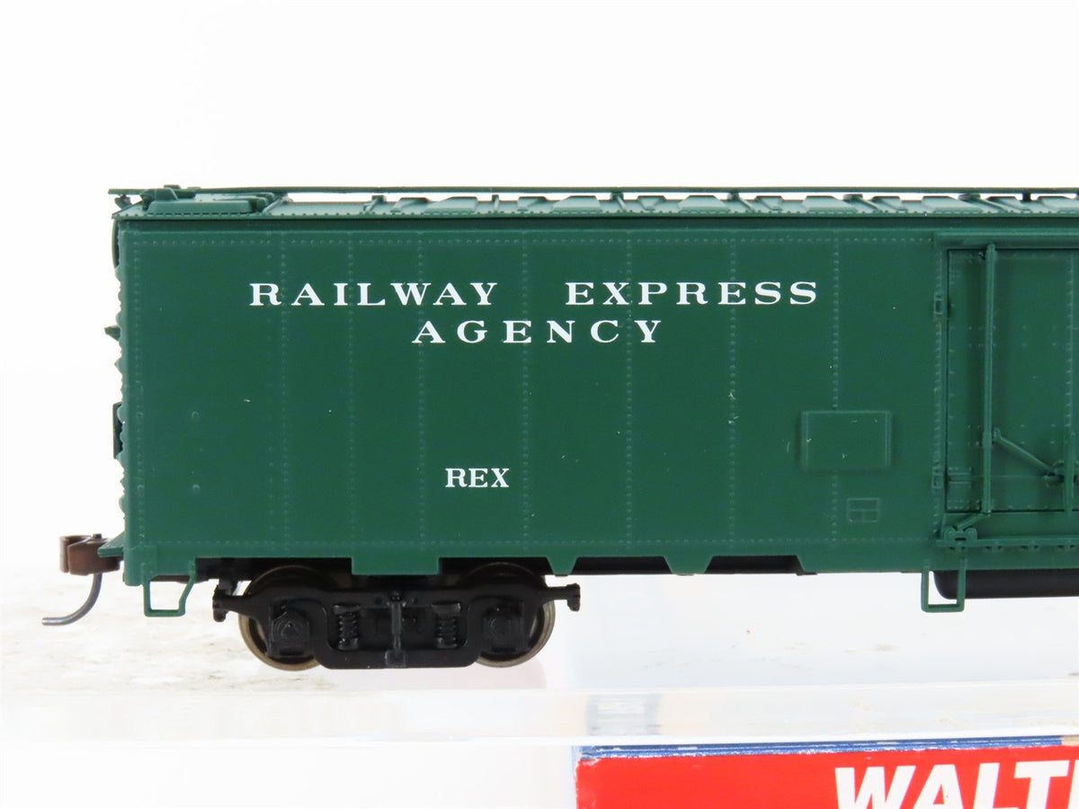 HO Scale Walthers #932-6241 REA Railway Express Agency 50&#39; Express Reefer