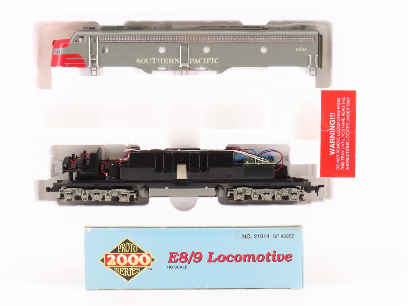 HO Scale Proto 2000 21014 SP Southern Pacific E8/9A Diesel Locomotive #6052