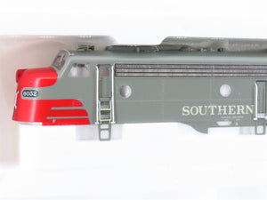 HO Scale Proto 2000 21014 SP Southern Pacific E8/9A Diesel Locomotive #6052