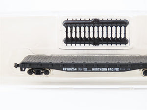 N Scale Atlas 3809 NP Northern Pacific 50' Flat Car #60254 w/ Stakes