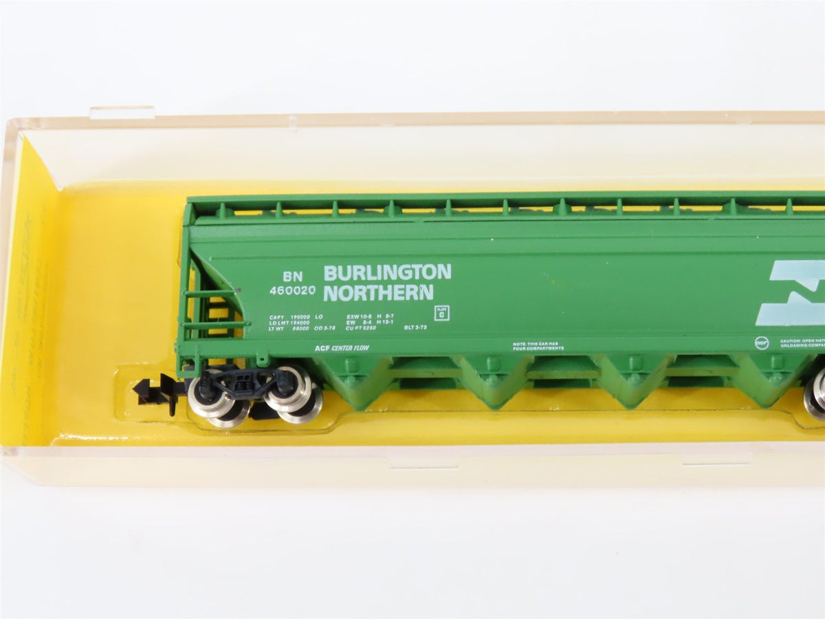 N Atlas 3703 BN Burlington Northern 4-Bay Centerflow Covered Hopper #460020