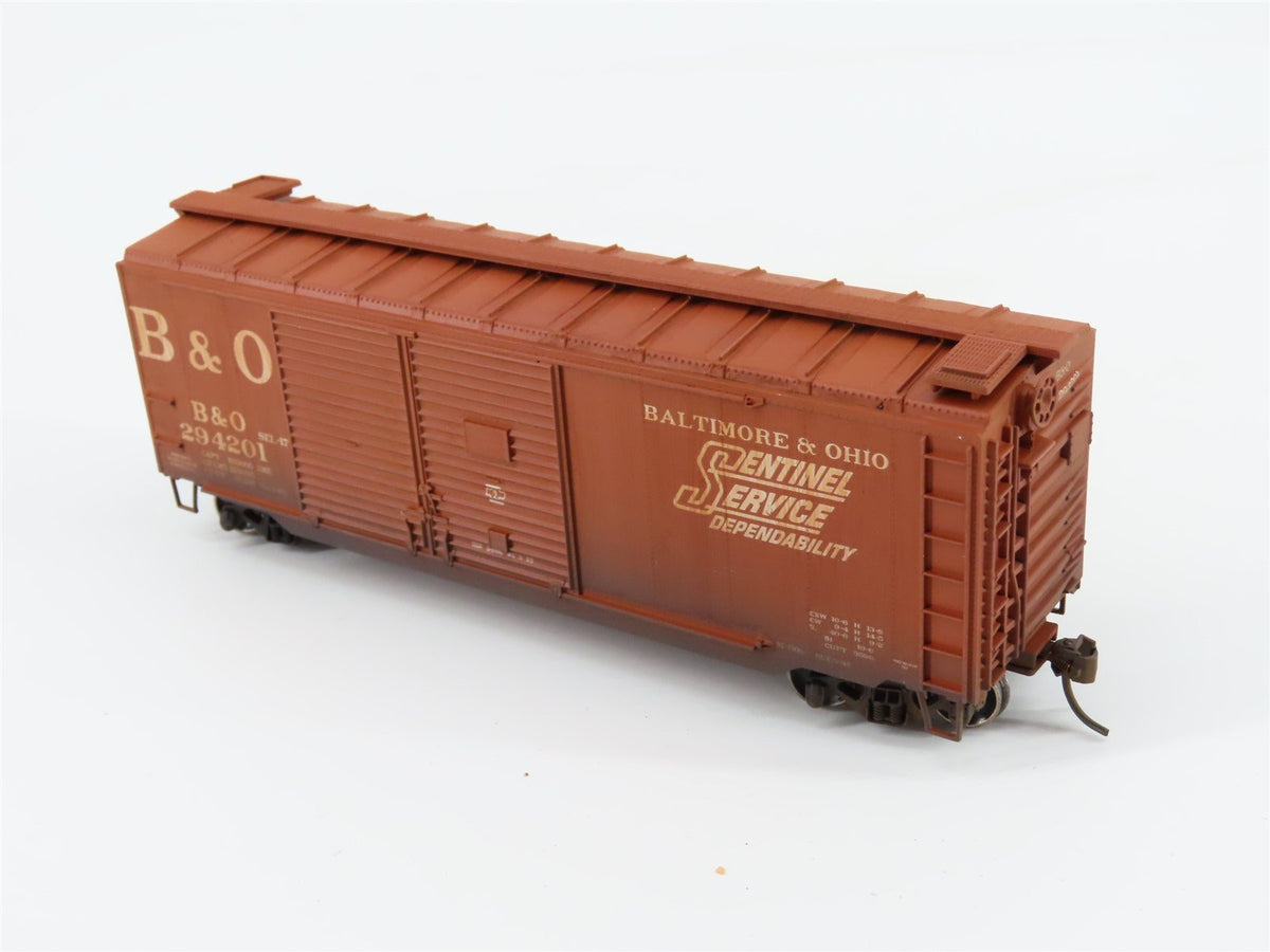 HO Scale Athearn 70173 B&amp;O Baltimore &amp; Ohio Box Car #294201 - Custom Weathered