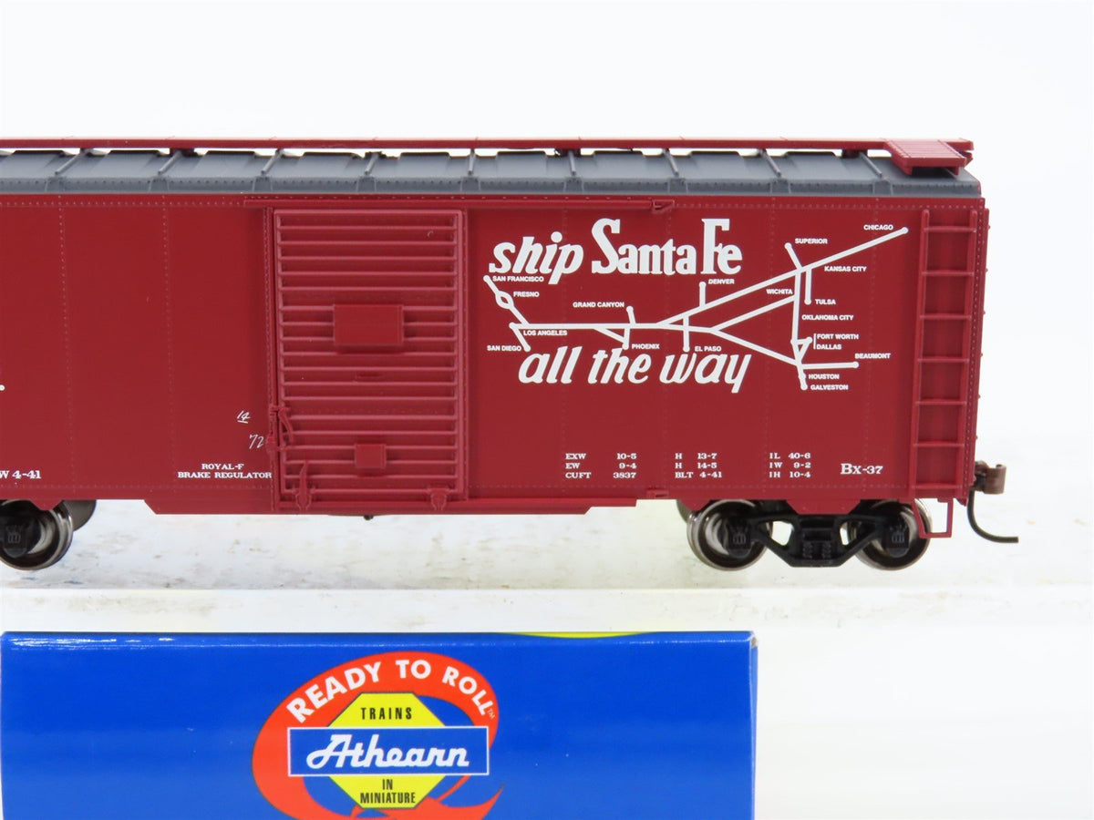 HO Athearn 70038 ATSF Santa Fe Chief 40&#39; Box Car #146454 w/ Custom Graffiti