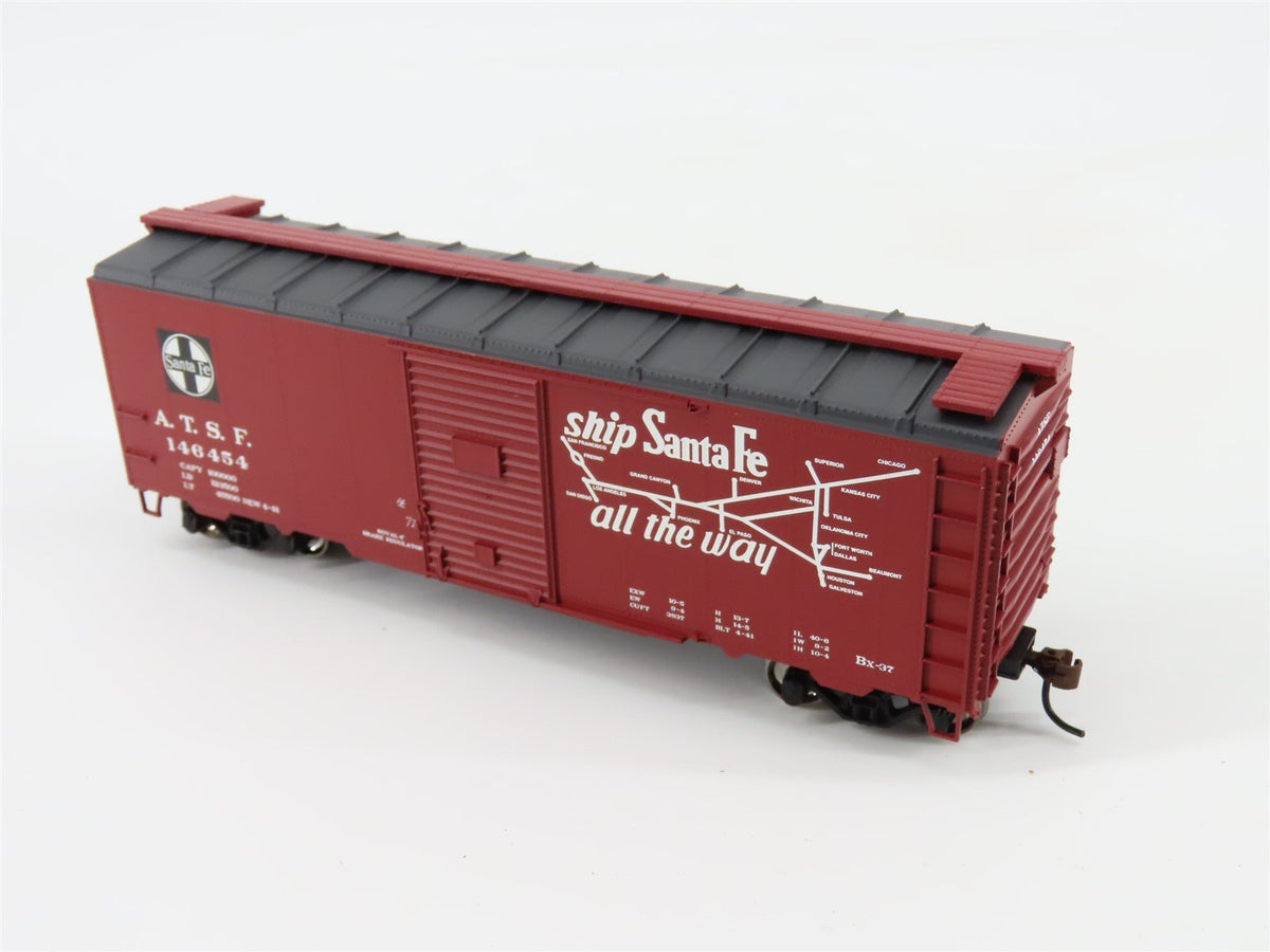 HO Athearn 70038 ATSF Santa Fe Chief 40&#39; Box Car #146454 w/ Custom Graffiti