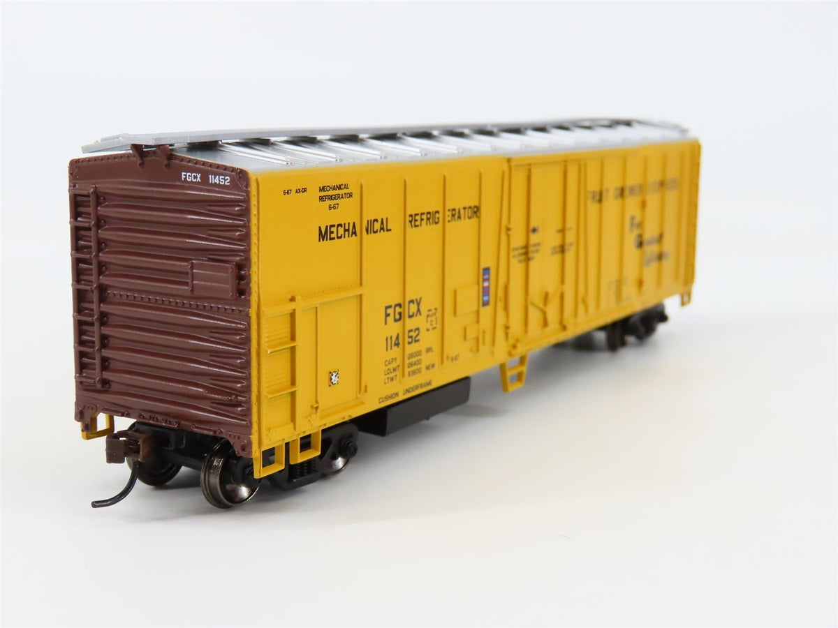 HO Scale Athearn #7573 FGCX Fruit Growers Express 50&#39; Mechanical Reefer #11452