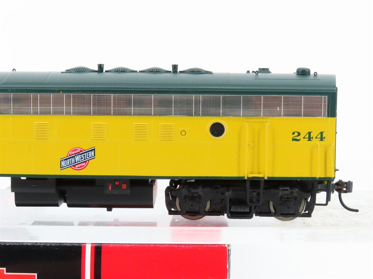 HO Scale Intermountain 49944-03 CNW Railway FP7 Diesel Locomotive #244