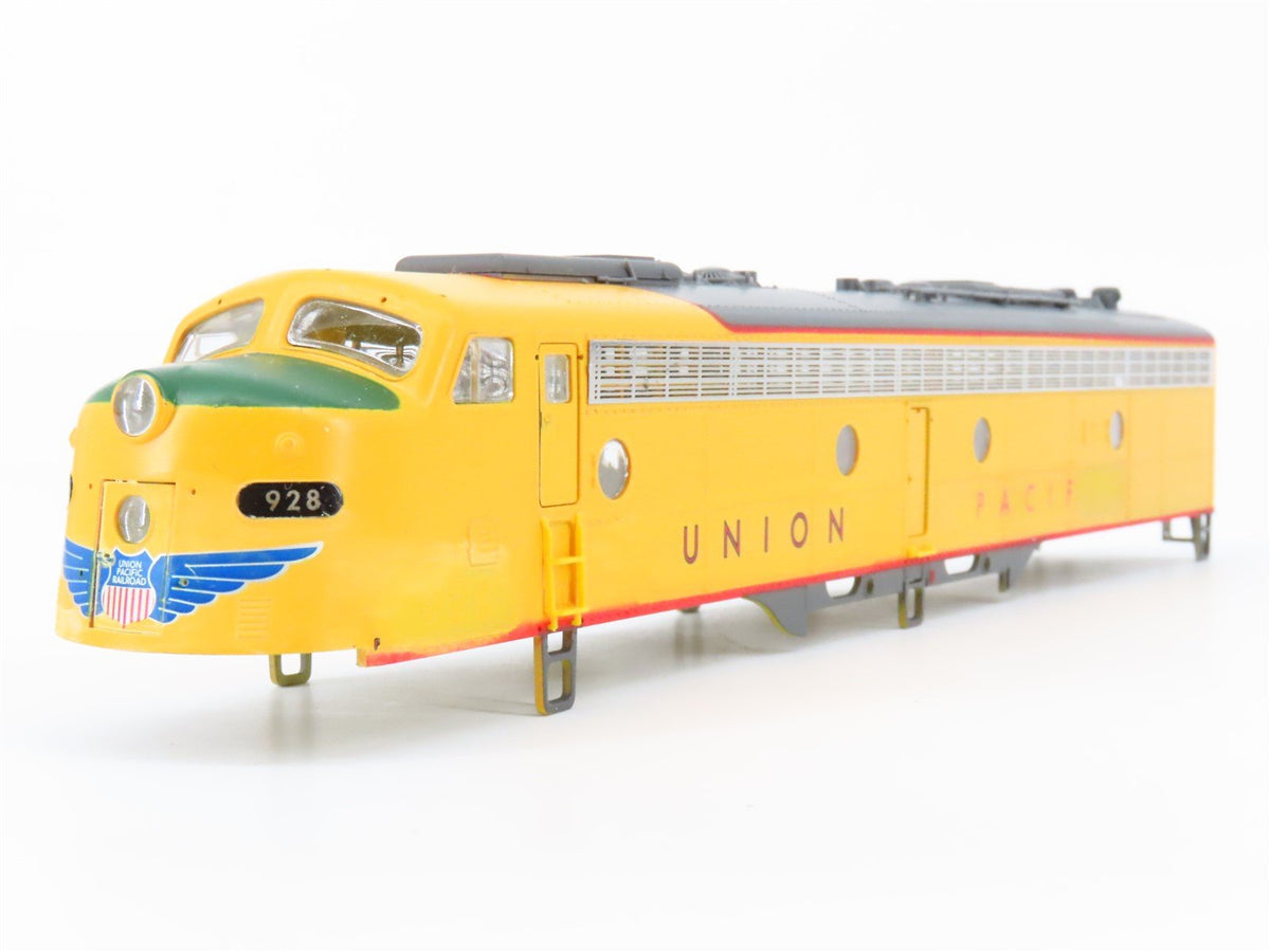 HO Scale Proto 2000 8137 UP Union Pacific E8/9A Diesel Locomotive No# Custom