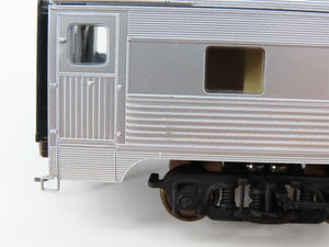 HO Walthers 932-16463 SAL Seaboard Air Line 85' Budd Baggage Dormitory Passenger