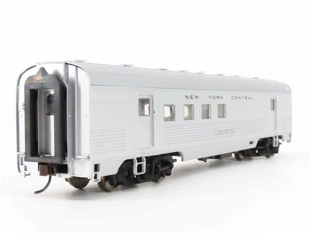 HO Scale Walthers 932-6448 NYC New York Central 63&#39; Budd RPO Passenger Car