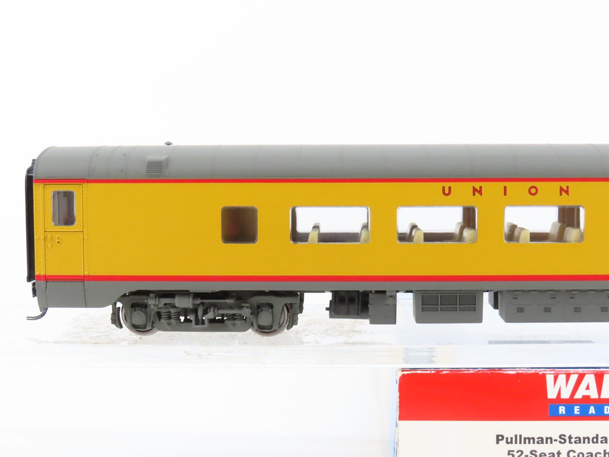 HO Walthers 932-6771 UP Union Pacific Pullman-Standard 52-Seat Coach Passenger