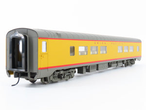 HO Walthers 932-6771 UP Union Pacific Pullman-Standard 52-Seat Coach Passenger