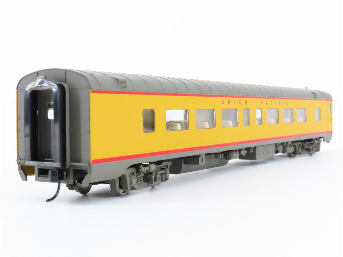 HO Walthers 932-6771 UP Union Pacific Pullman-Standard 52-Seat Coach Passenger