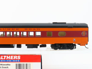 HO Scale Walthers 932-9200 MILW Milwaukee Road Hiawatha 52-Seat Coach Passenger