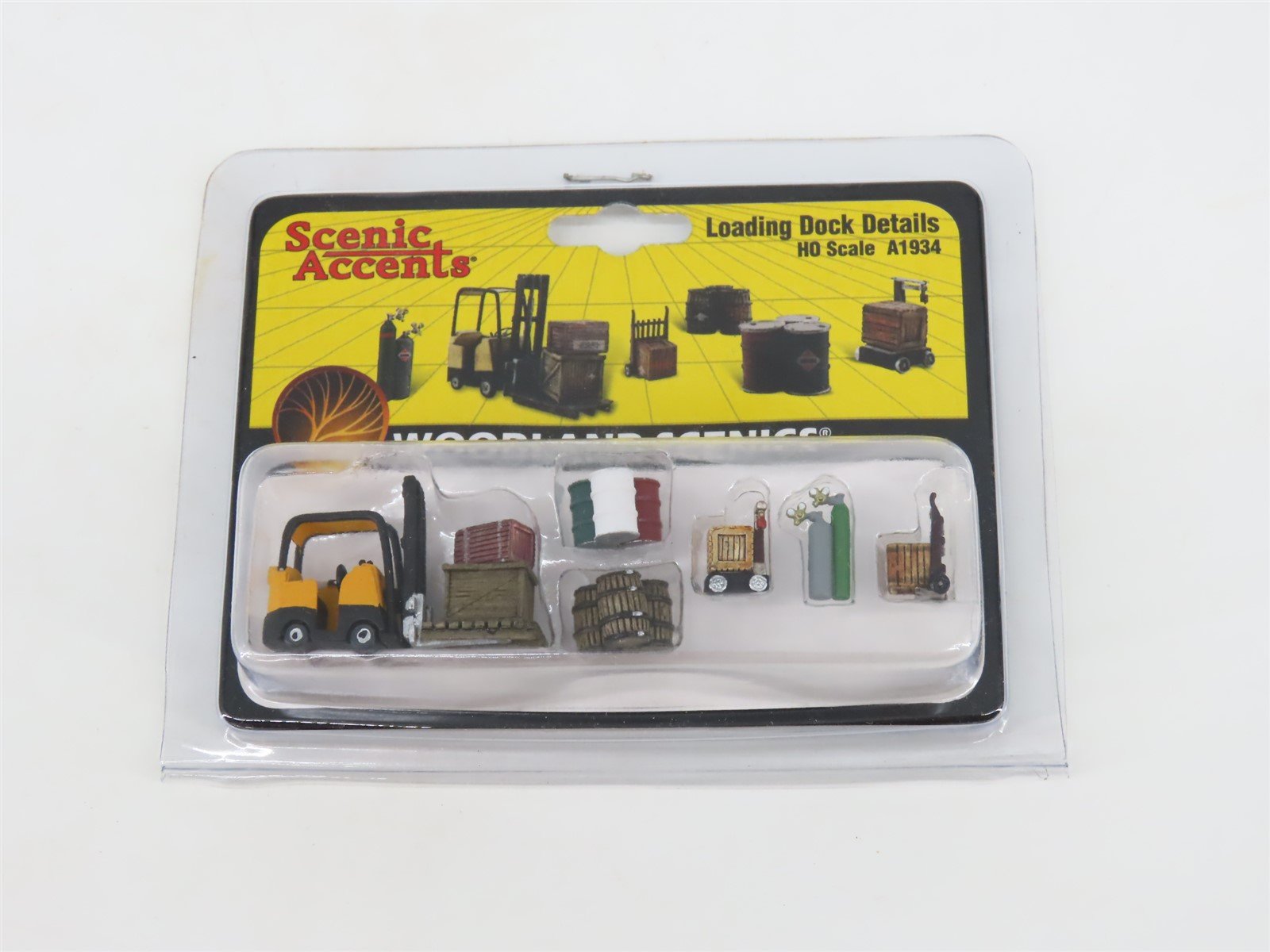 HO Scale Woodland Scenics Scenic Accents #A1934 Loading Dock Details