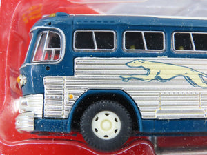 HO 1/87 Scale CMW Mini Metals #32101 GMC PD4103 Greyhound Bus - New York