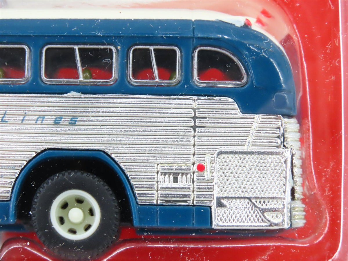 HO 1/87 Scale CMW Mini Metals #32106 GMC PD4103 Greyhound Bus - Dallas