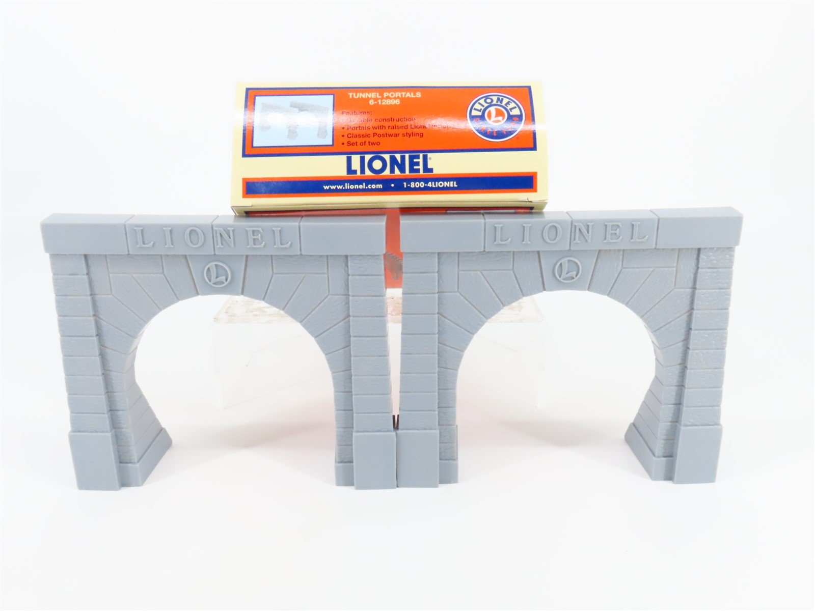 O 1/48 Scale Lionel 6-12896 Set of 2 Postwar Tunnel Portals