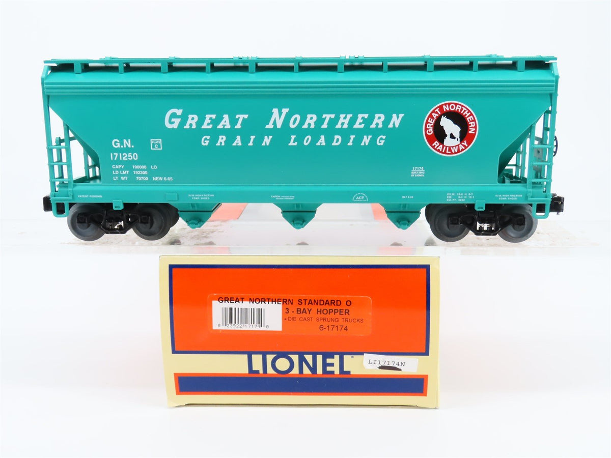 O Gauge 3-Rail Lionel #6-17174 GN Great Northern 3-Bay Covered Hopper #171250