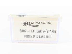 N Scale Atlas 3802 B&LE Bessemer & Lake Erie 50' Flat Car #4301 w/ Stakes