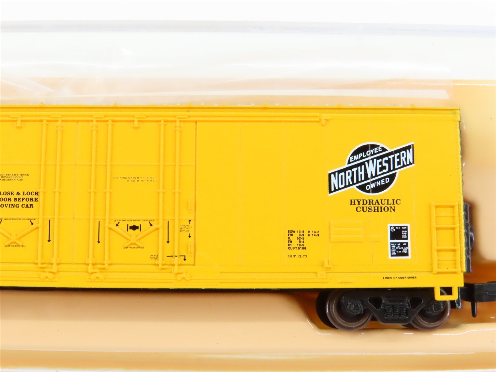 N Atlas 31031 CNW Chicago & North Western 50' Double Plug Door Box Car #600639