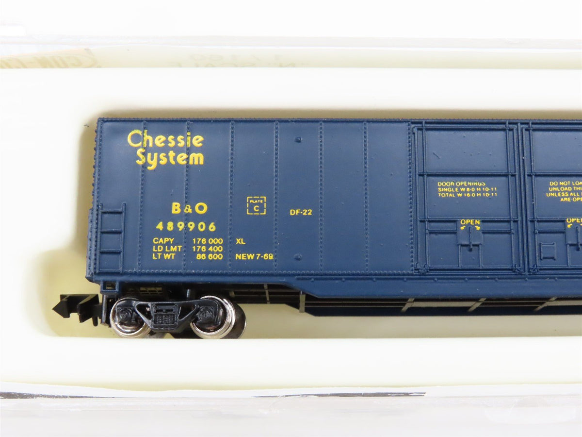 N Con-Cor 0001-5582-3 B&amp;O Chessie System 60&#39; Double Plug Door Box Car #489906