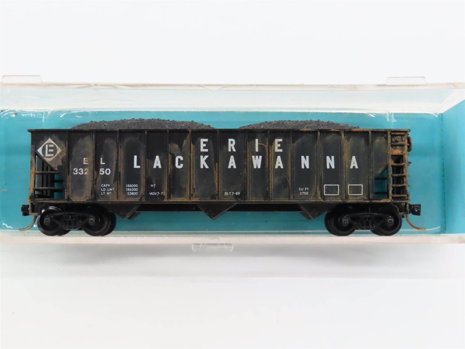 N Atlas 3270 EL Erie Lackawanna 3-Bay Hopper #33250 w/ Load - Custom Weathered