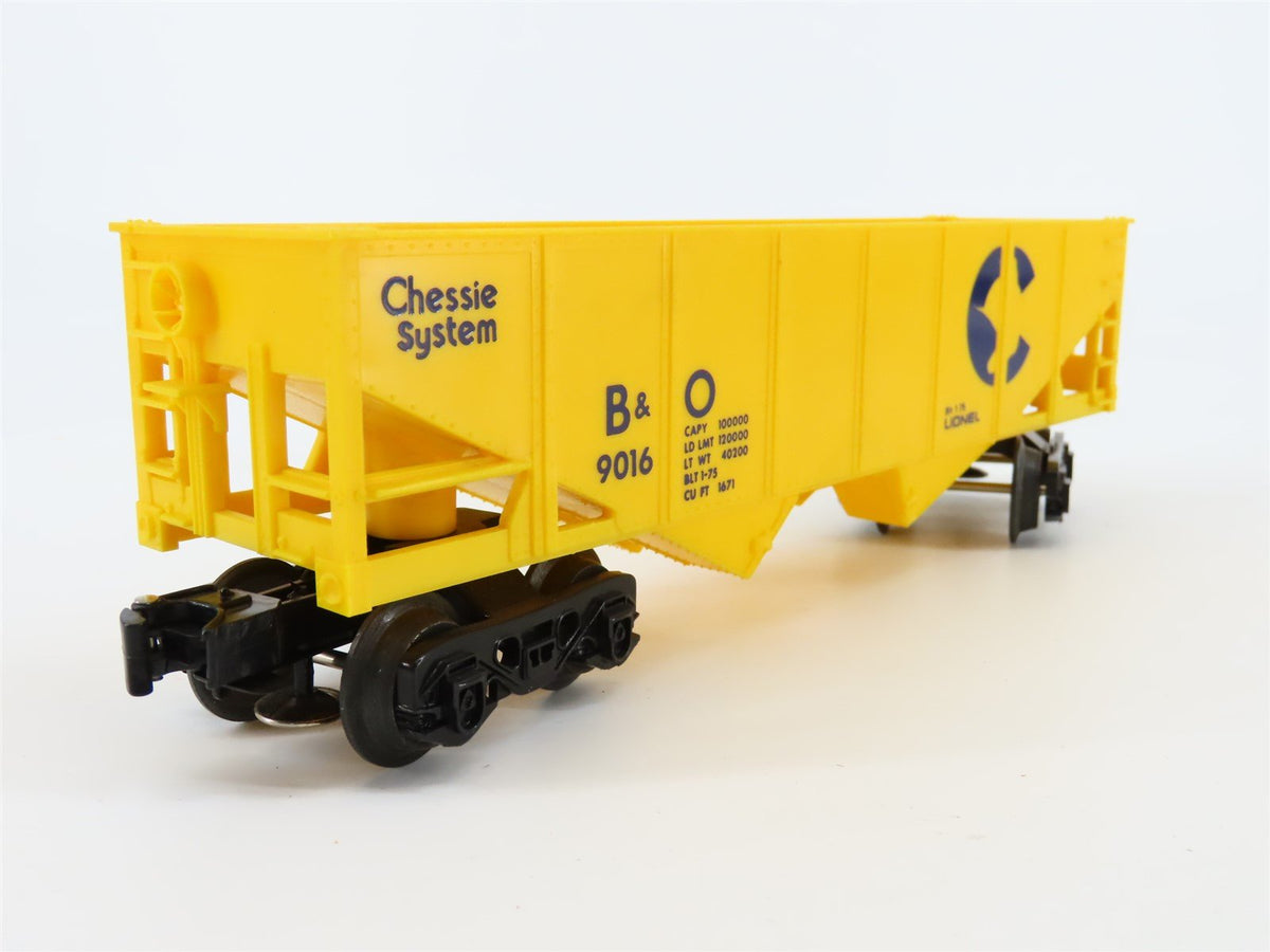 O Gauge 3-Rail Lionel 6-9016 B&amp;O Chessie System 2-Bay Open Hopper #9016