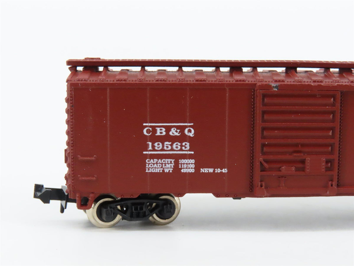 N Scale Atlas 3434 CBQ Burlington Route 40&#39; Standard Boxcar #19563