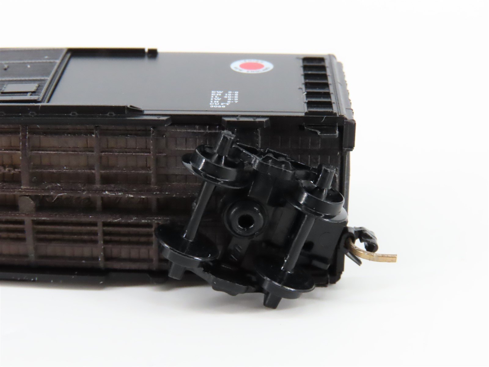 N Scale Kadee Micro-Trains MTL LNE Lehigh & New England 40' Box Car #8019