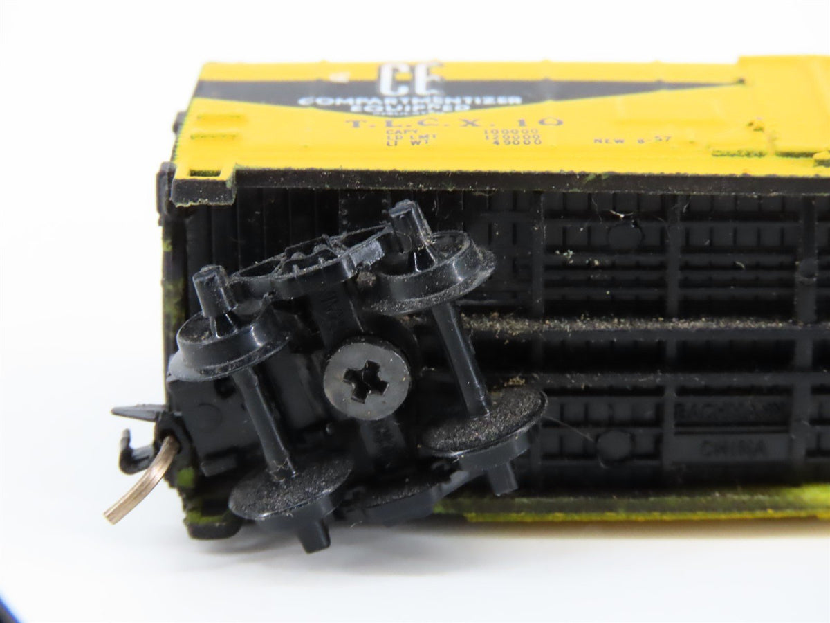 N Scale Bachmann TLCX &quot;Compartmentizer Equipped&quot; 40&#39; Plug Door Box Car #10