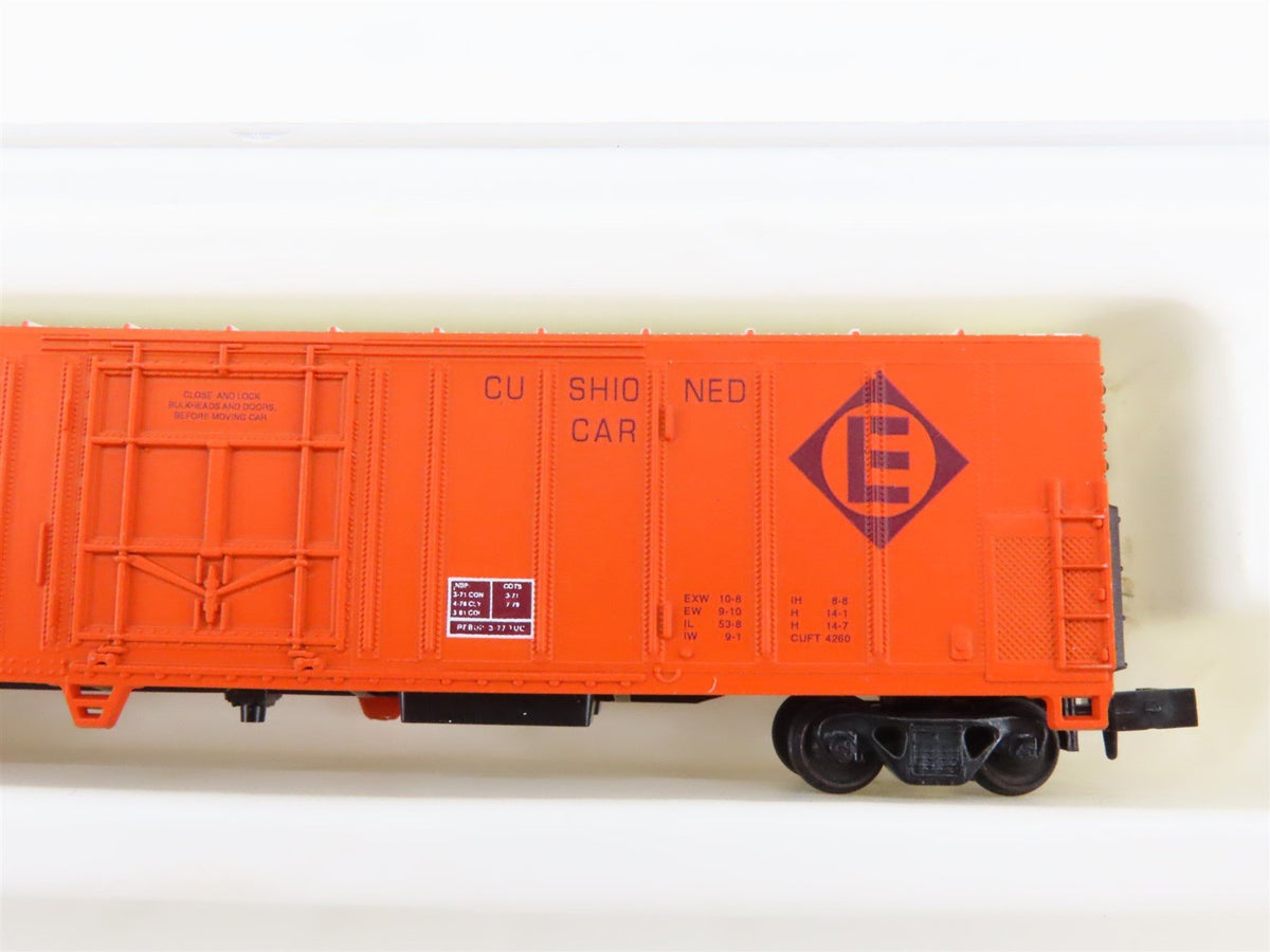 N Scale Con-Cor 001-148210-1 EL Erie Lackawanna 57&#39; Mech Reefer #5001