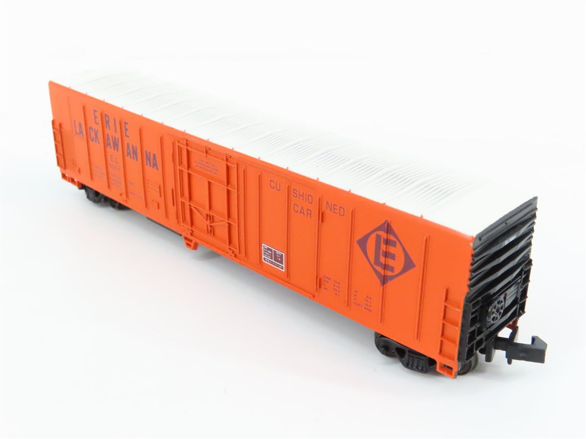 N Scale Con-Cor 001-148210-1 EL Erie Lackawanna 57&#39; Mech Reefer #5001