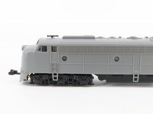 N Scale KATO 176-250 Undecorated E8/9A Diesel Locomotive No#