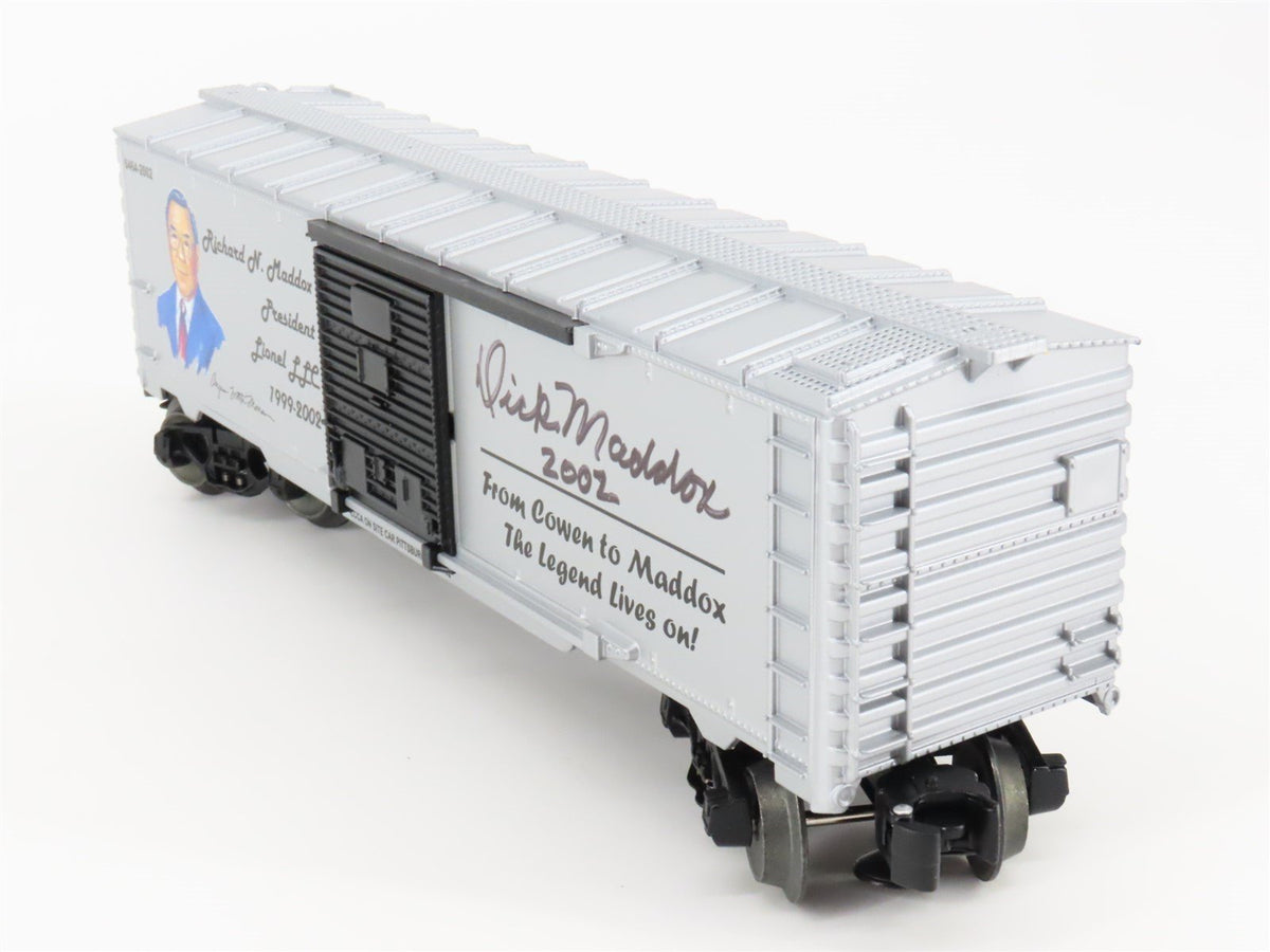 O Gauge 3-Rail Lionel Weaver Richard N Maddox Box Car #6464-2002 - Autographed