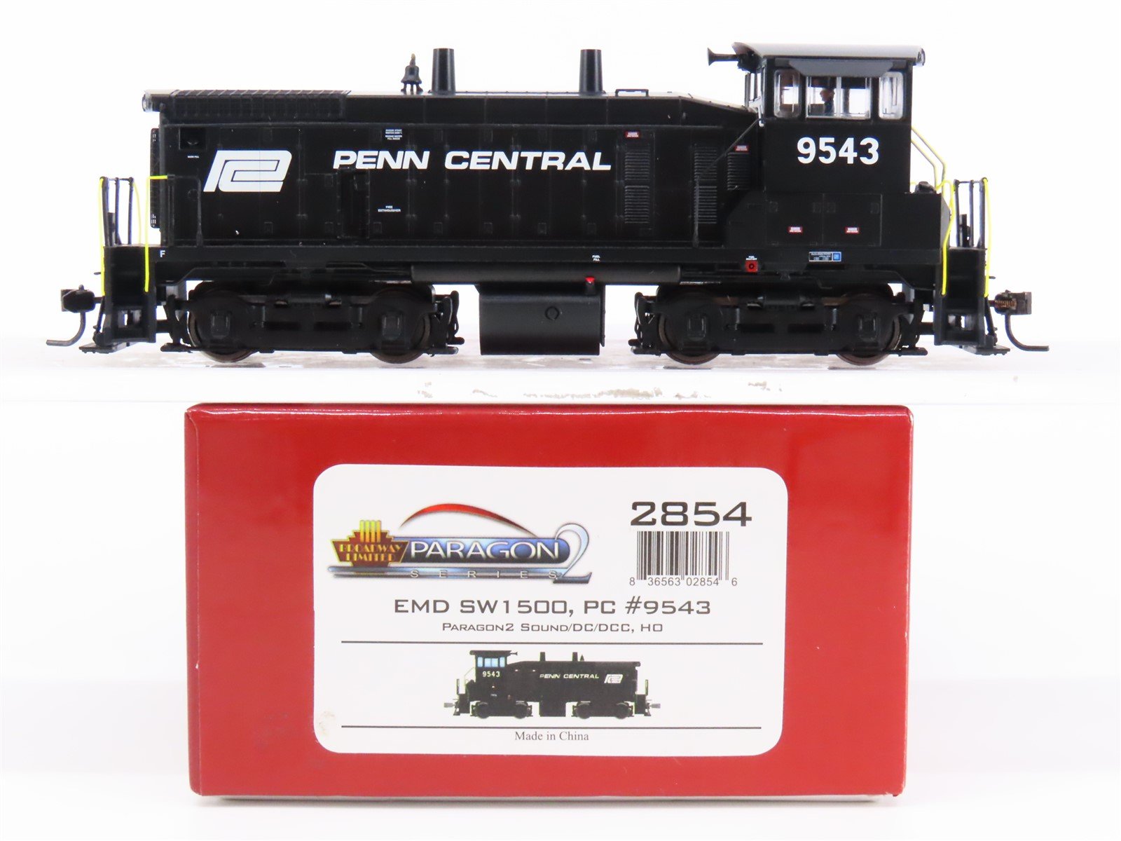 HO Broadway Limited BLI 2854 PC Penn Central EMD SW1500 Diesel #9543 - Paragon2