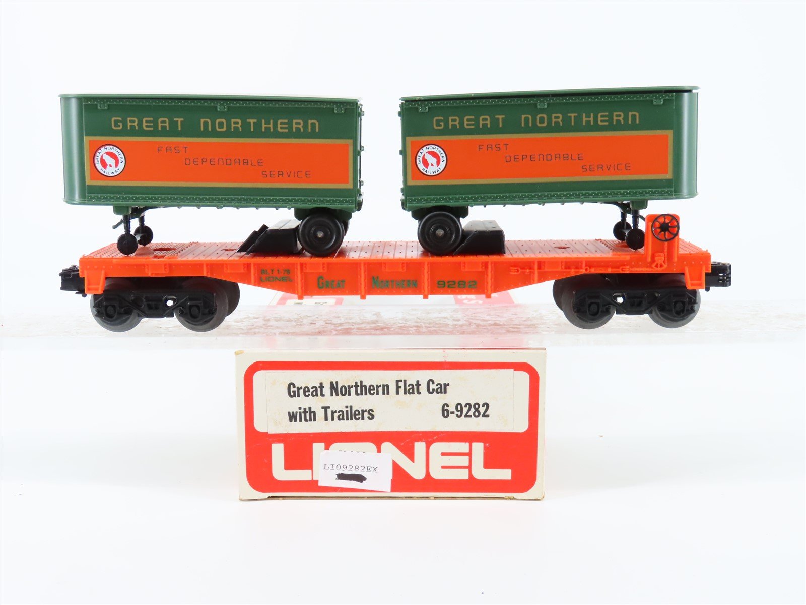 O Gauge 3-Rail Lionel #6-9282 GN Great Northern Flat Car w/ Trailers