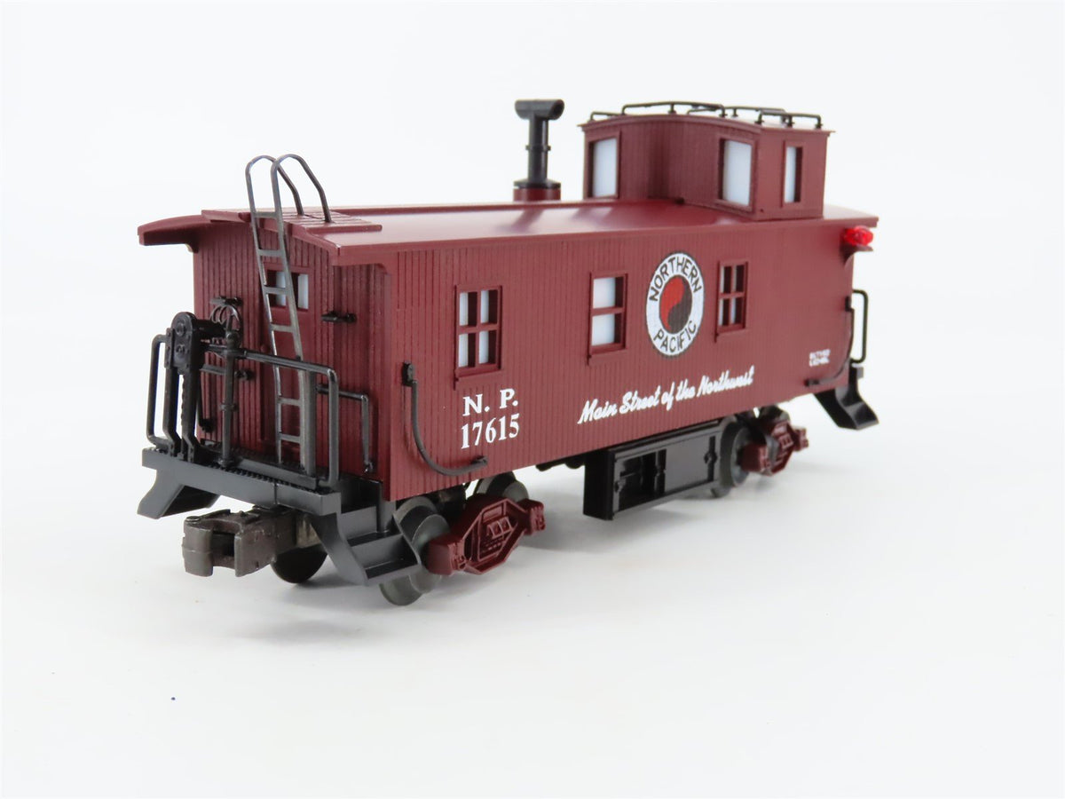 O Gauge 3-Rail Lionel #6-17615 NP Northern Pacific Caboose w/ Smoke &amp; Light