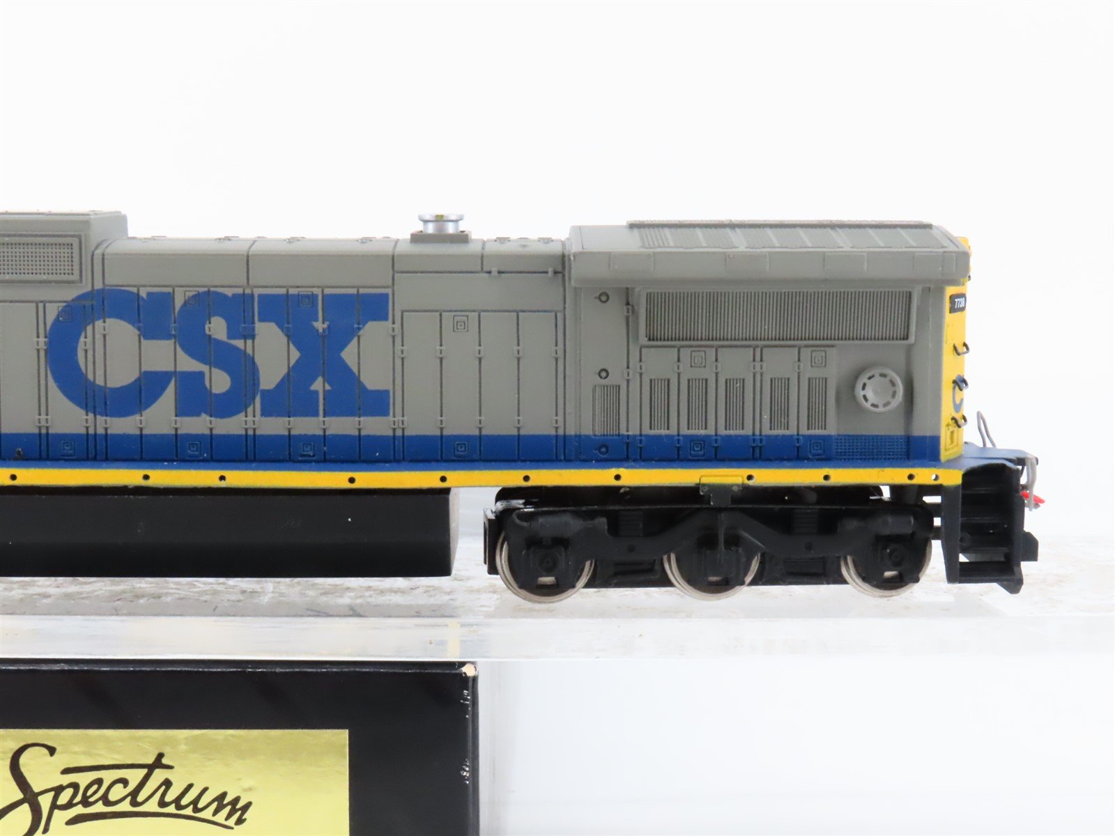 Bachmann Spectrum HO 86013 GE DASH 8-40CW Wide Cab DIESEL CSX #7738 W Box outlet