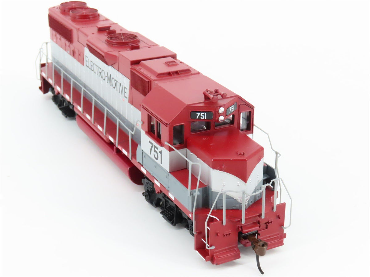 HO Scale Athearn 8009 EMD Electro-Motive EMD GP38-2 Diesel locmotive #751