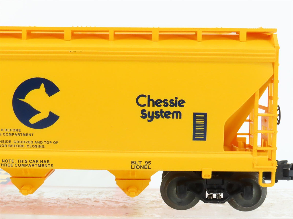 O Gauge 3-Rail Lionel 6-17105 C&amp;O Chessie System ACF 3-Bay Covered Hopper #17105