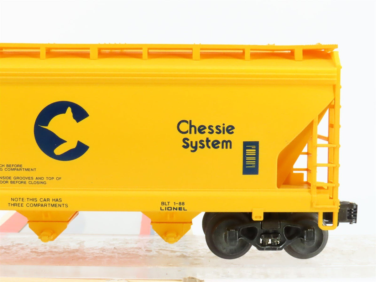 O Gauge 3-Rail Lionel 6-17100 C&amp;O Chessie System ACF 3-Bay Covered Hopper #17100